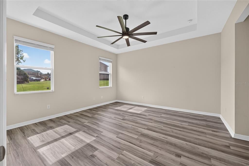 For Sale: $340,000 (4 beds, 2 baths, 2053 Square Feet)