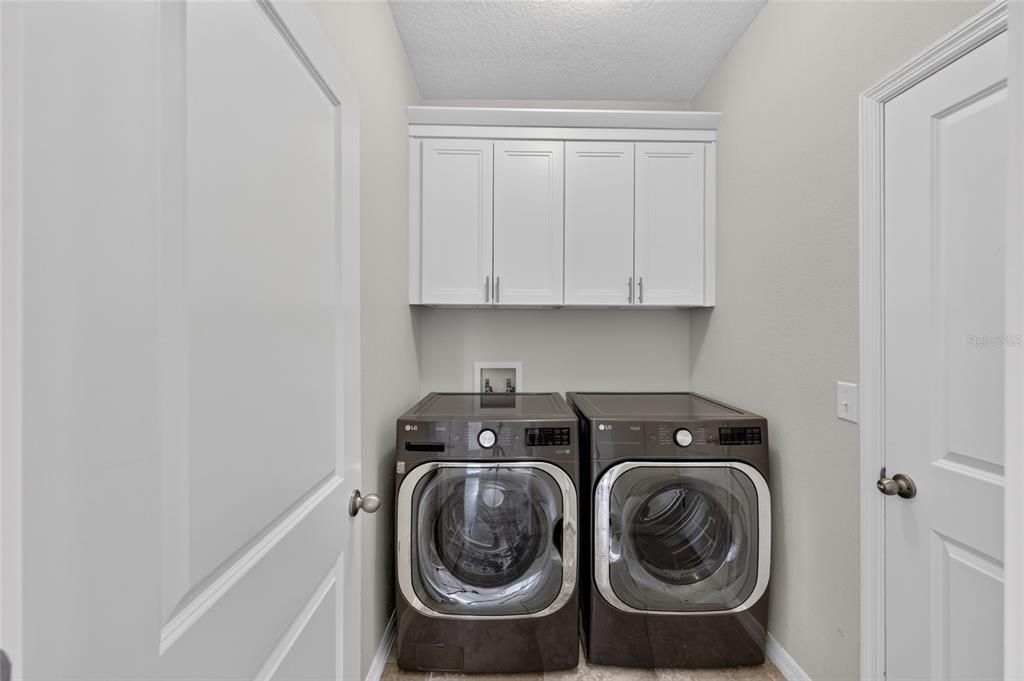 For Sale: $340,000 (4 beds, 2 baths, 2053 Square Feet)