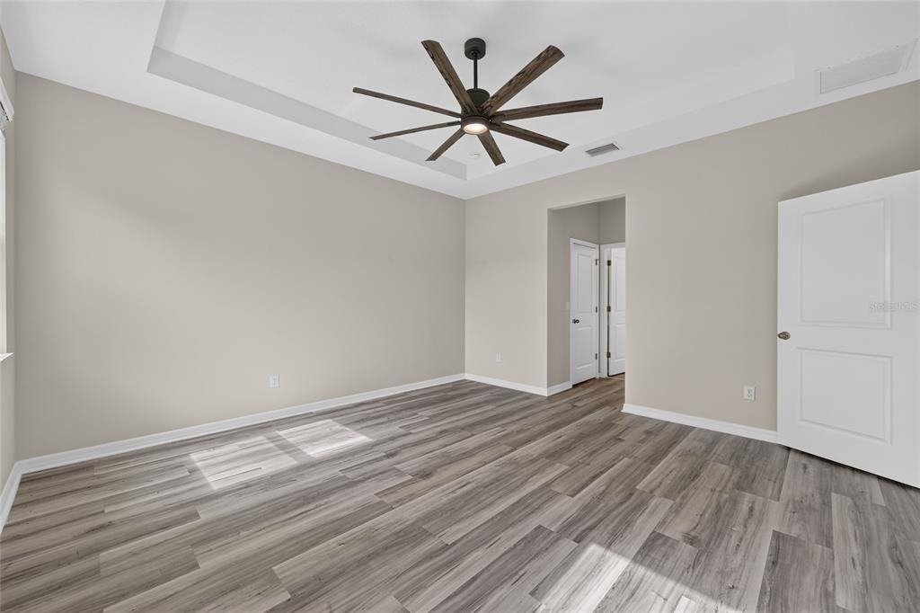 For Sale: $340,000 (4 beds, 2 baths, 2053 Square Feet)
