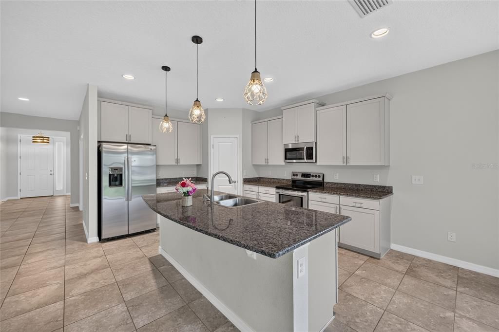 For Sale: $340,000 (4 beds, 2 baths, 2053 Square Feet)