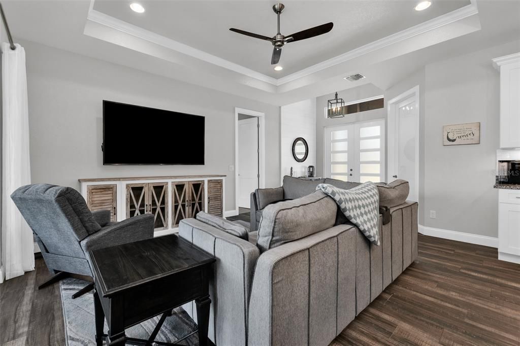 For Sale: $395,000 (3 beds, 2 baths, 1680 Square Feet)