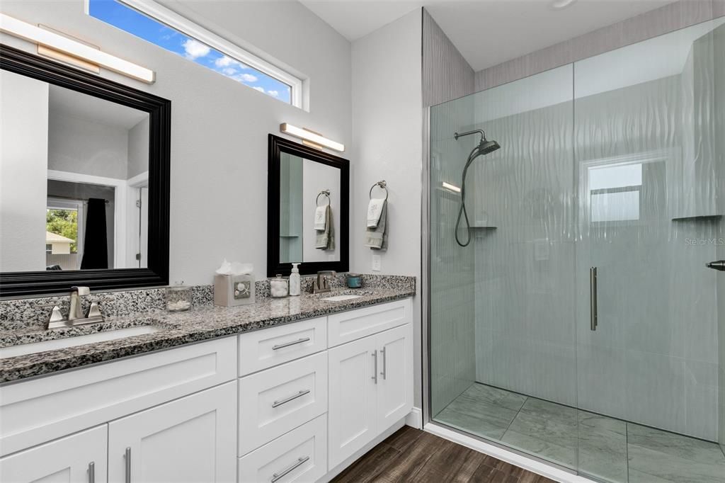 For Sale: $395,000 (3 beds, 2 baths, 1680 Square Feet)