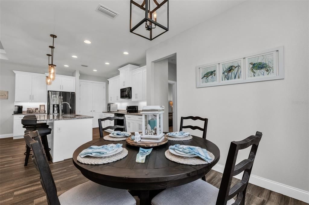 For Sale: $395,000 (3 beds, 2 baths, 1680 Square Feet)