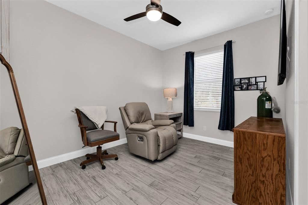 For Sale: $395,000 (3 beds, 2 baths, 1680 Square Feet)