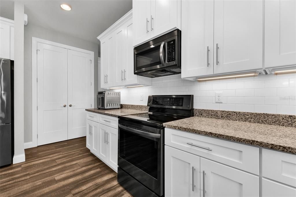 For Sale: $395,000 (3 beds, 2 baths, 1680 Square Feet)