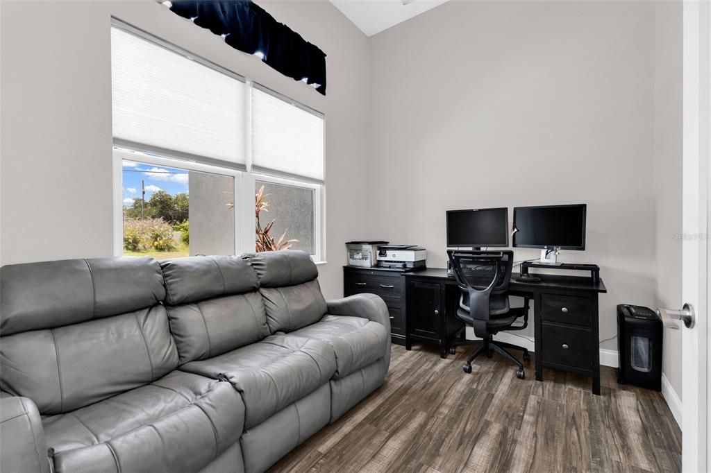 For Sale: $395,000 (3 beds, 2 baths, 1680 Square Feet)