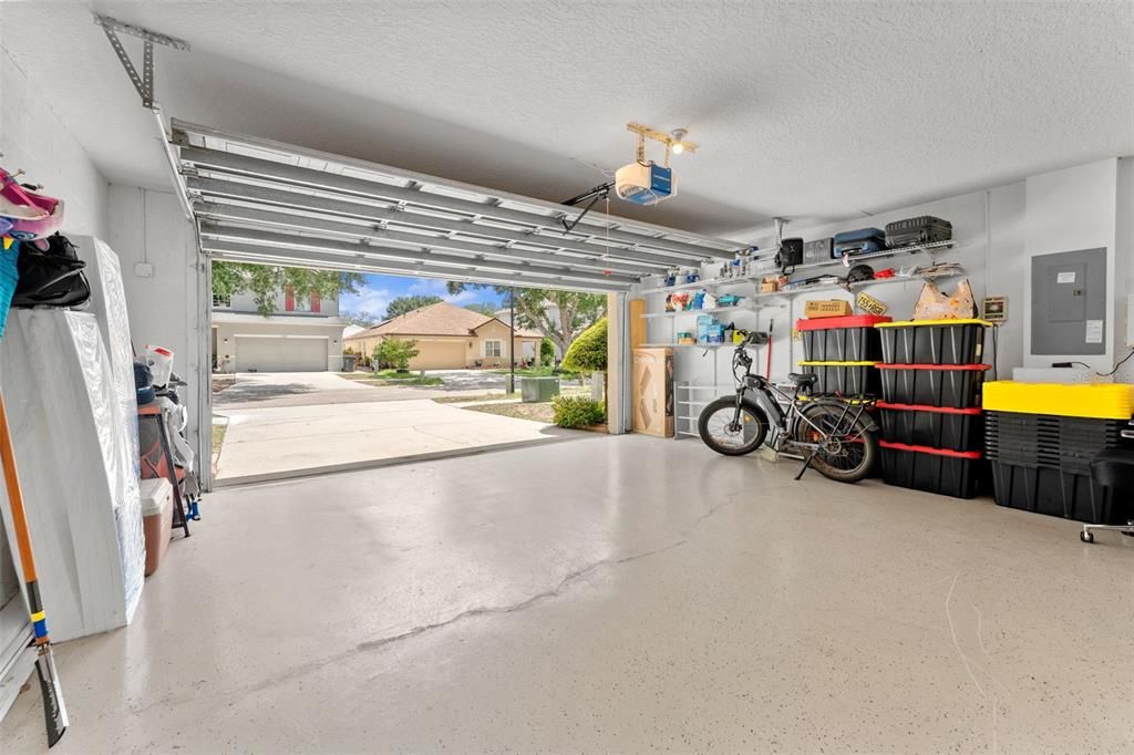 En Venta: $350,000 (3 camas, 2 baños, 1716 Pies cuadrados)