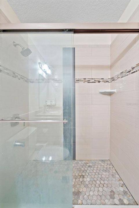 En Venta: $350,000 (3 camas, 2 baños, 1716 Pies cuadrados)