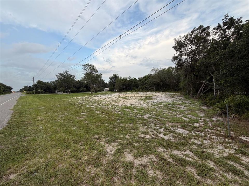 En Venta: $295,000 (0.97 acres)