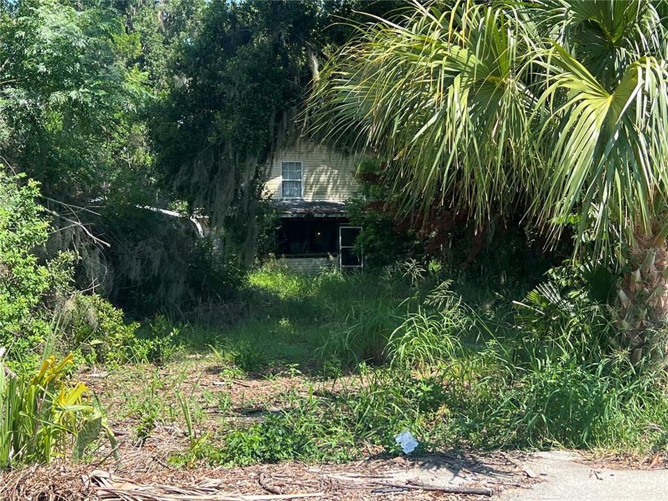 For Sale: $280,000 (2 beds, 1 baths, 1400 Square Feet)