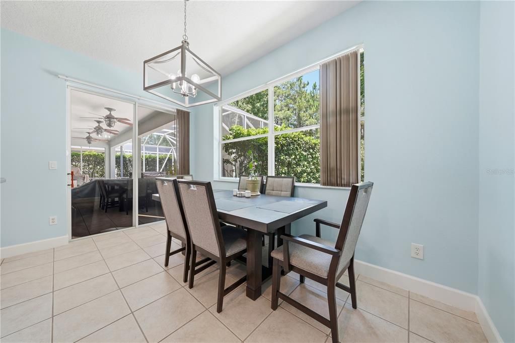 En Venta: $585,000 (5 camas, 3 baños, 3262 Pies cuadrados)