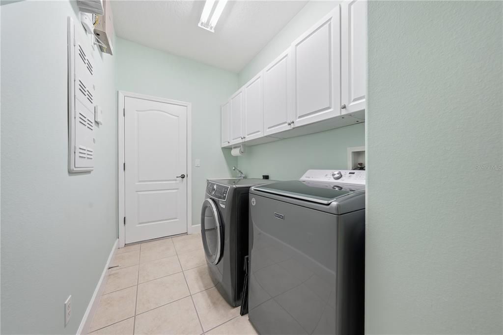 En Venta: $585,000 (5 camas, 3 baños, 3262 Pies cuadrados)