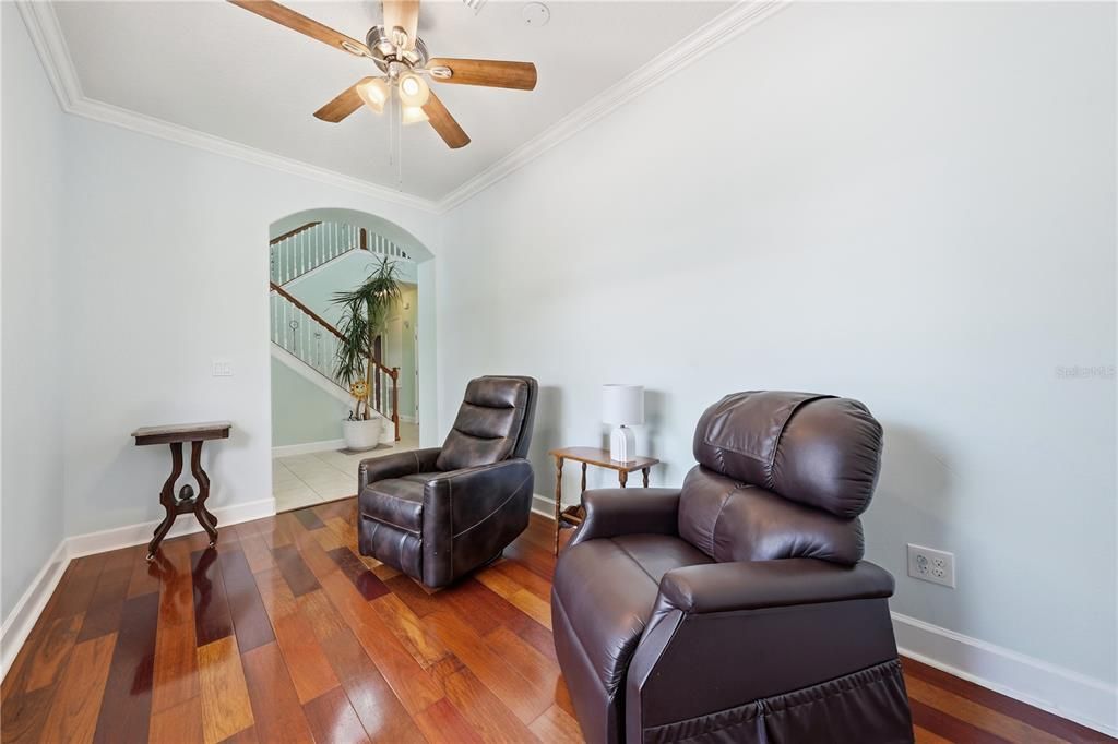 En Venta: $585,000 (5 camas, 3 baños, 3262 Pies cuadrados)