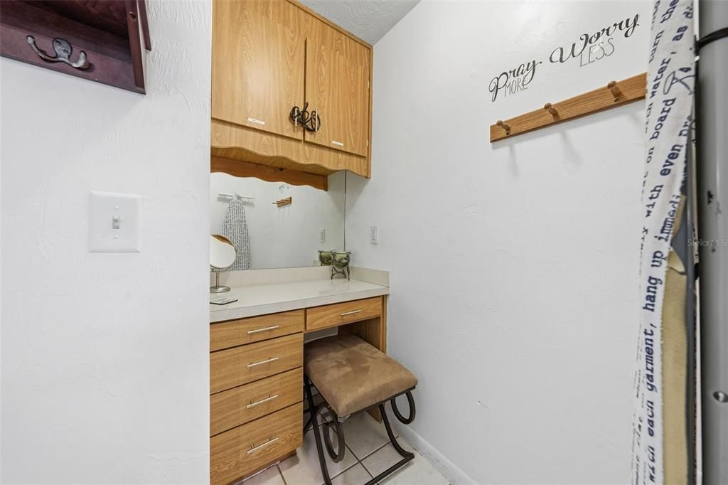 For Sale: $239,500 (2 beds, 1 baths, 1268 Square Feet)