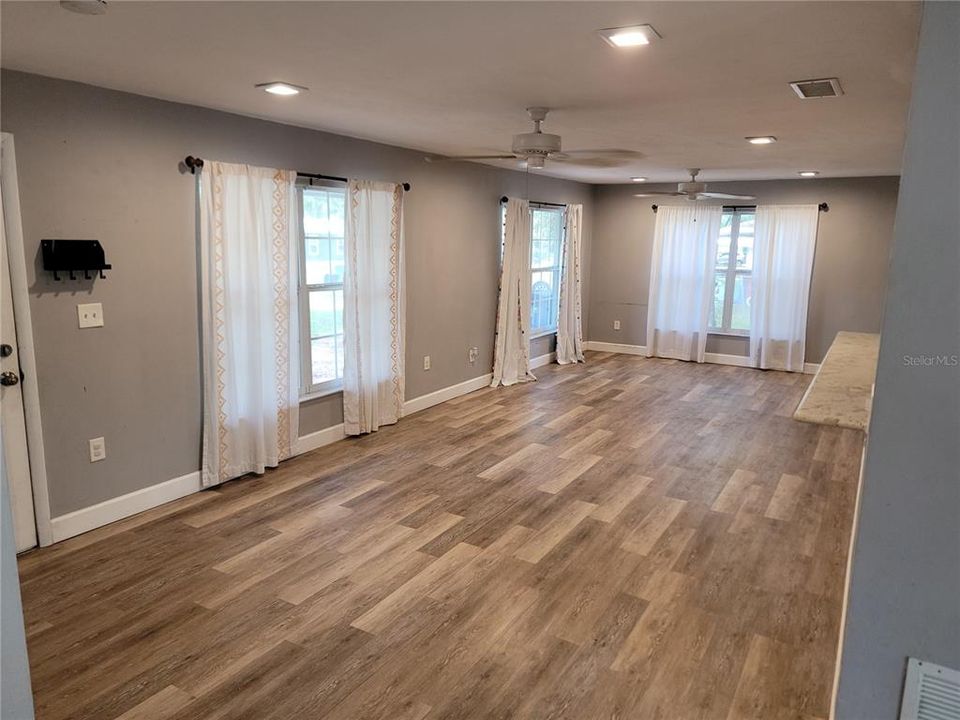 En Venta: $249,900 (3 camas, 2 baños, 1344 Pies cuadrados)
