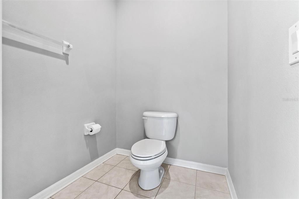 Activo con contrato: $2,700 (4 camas, 2 baños, 1855 Pies cuadrados)