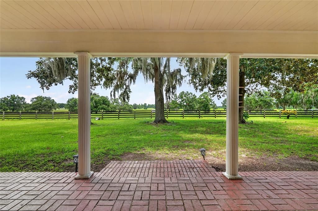 For Sale: $1,325,000 (4 beds, 3 baths, 6350 Square Feet)