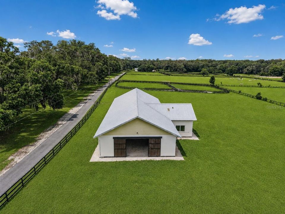 For Sale: $1,325,000 (4 beds, 3 baths, 6350 Square Feet)