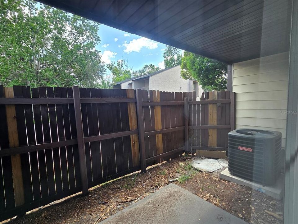 For Rent: $1,375 (1 beds, 1 baths, 762 Square Feet)