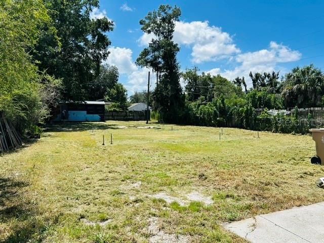 На продажу: $145,000 (0.13 acres)