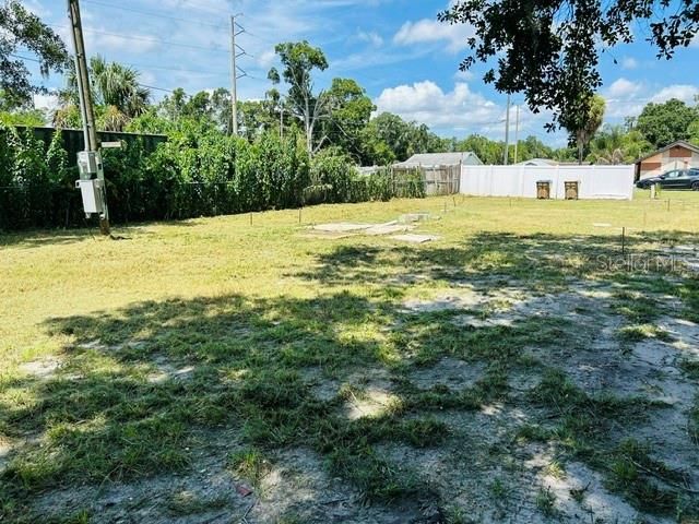 На продажу: $145,000 (0.13 acres)