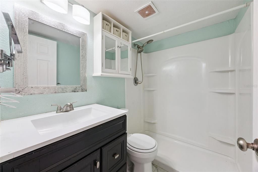For Sale: $220,000 (2 beds, 2 baths, 1082 Square Feet)