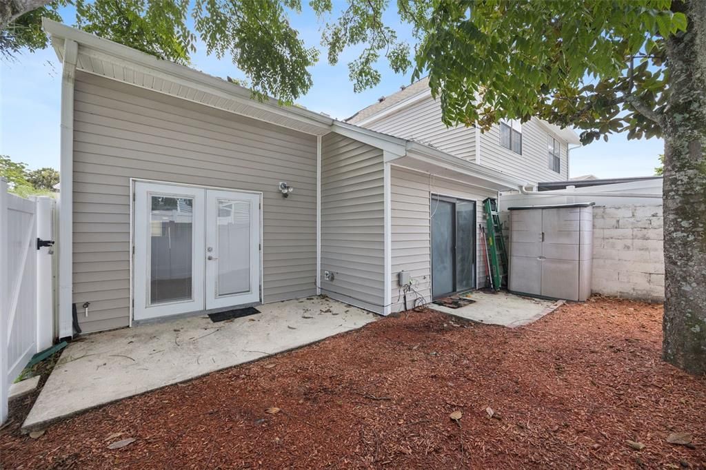 For Sale: $220,000 (2 beds, 2 baths, 1082 Square Feet)