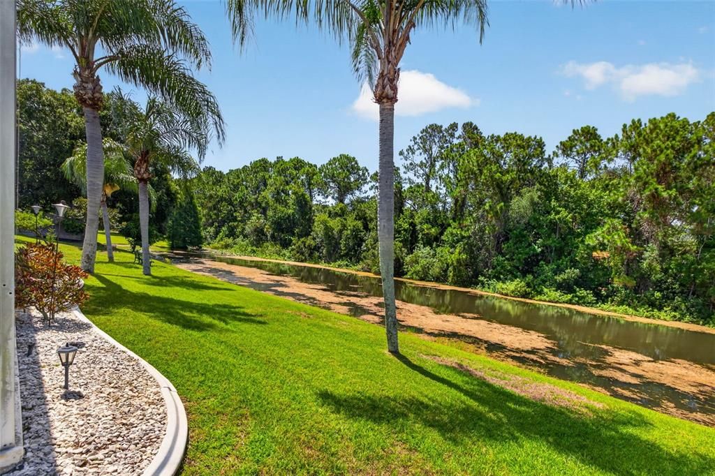 En Venta: $585,000 (3 camas, 2 baños, 2250 Pies cuadrados)
