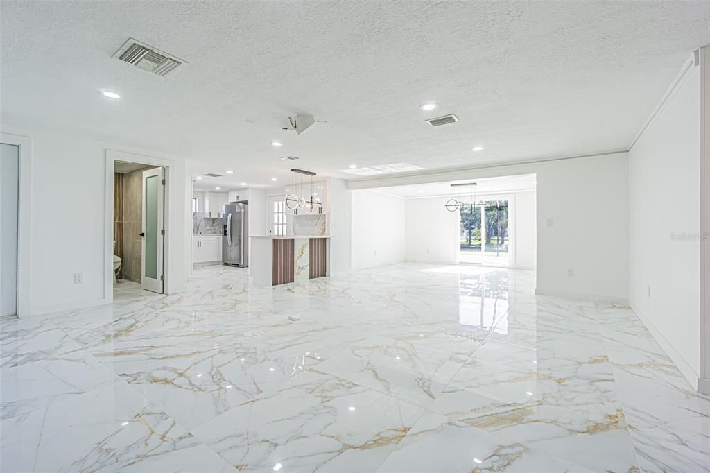 На продажу: $364,900 (3 спален, 2 ванн, 1515 Квадратных фут)