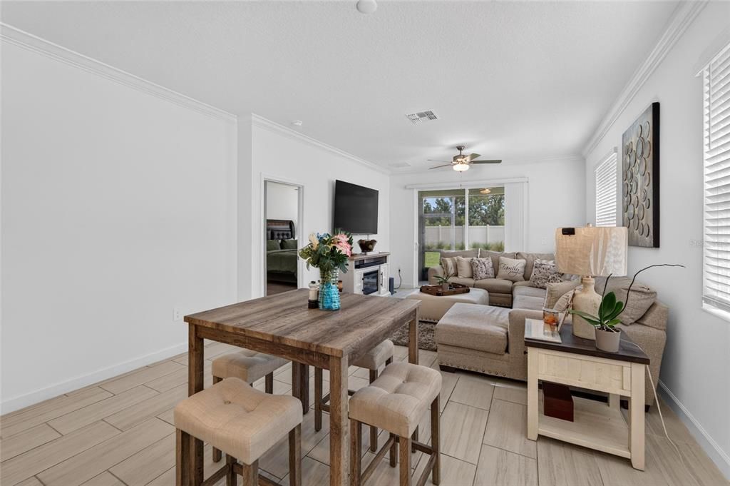 For Sale: $295,000 (3 beds, 2 baths, 1490 Square Feet)