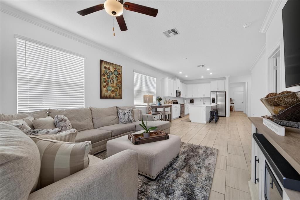 For Sale: $295,000 (3 beds, 2 baths, 1490 Square Feet)
