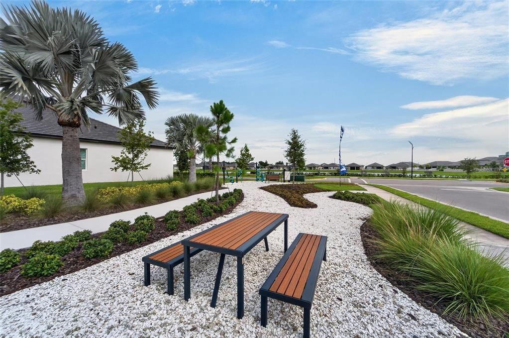 For Sale: $295,000 (3 beds, 2 baths, 1490 Square Feet)