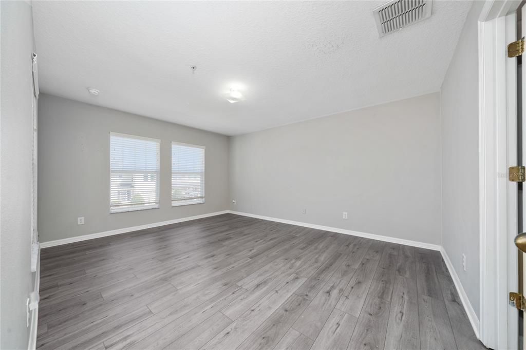 В аренду: $2,450 (2 спален, 2 ванн, 1591 Квадратных фут)