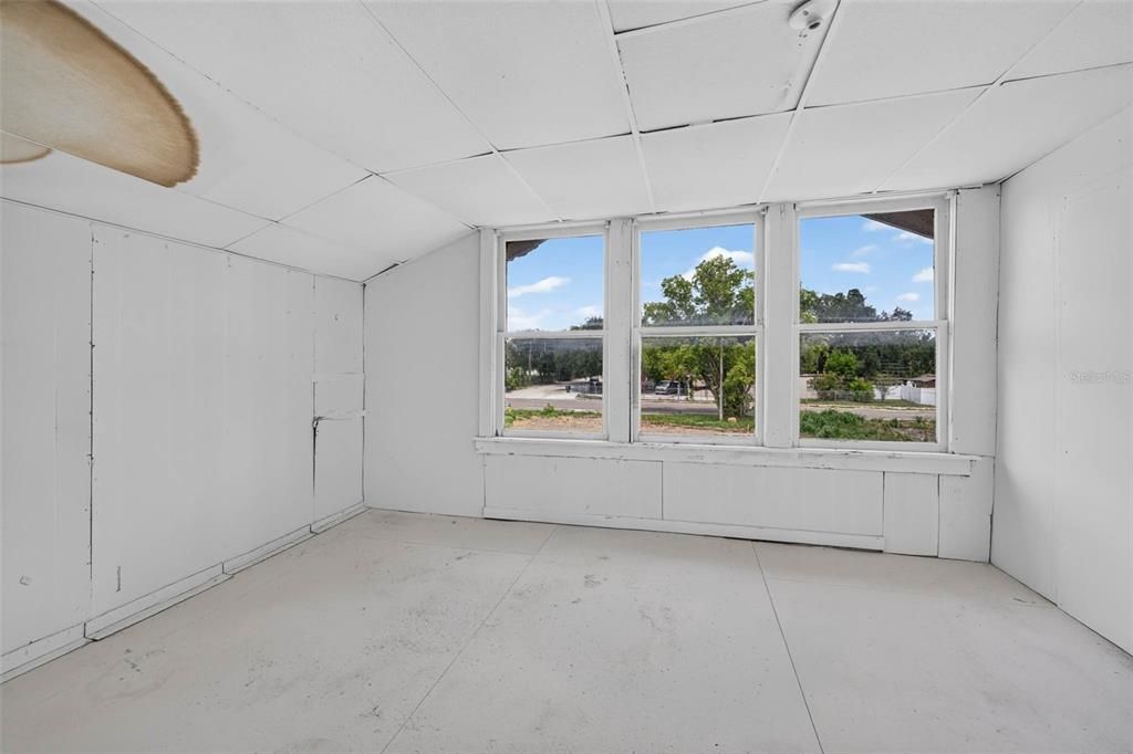 En Venta: $349,995 (2 camas, 1 baños, 1693 Pies cuadrados)