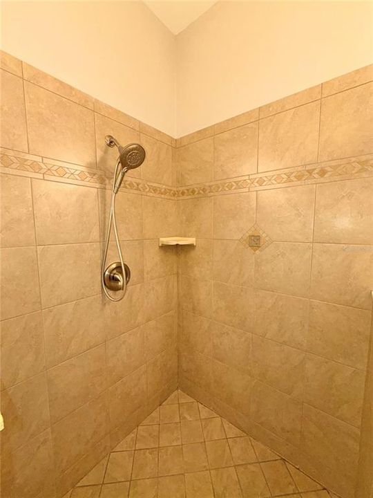 На продажу: $425,000 (3 спален, 2 ванн, 1674 Квадратных фут)