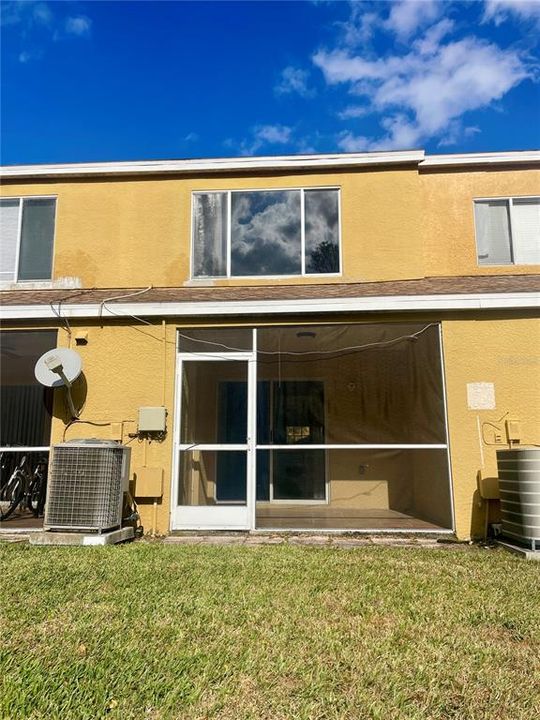 For Sale: $189,900 (2 beds, 2 baths, 1184 Square Feet)
