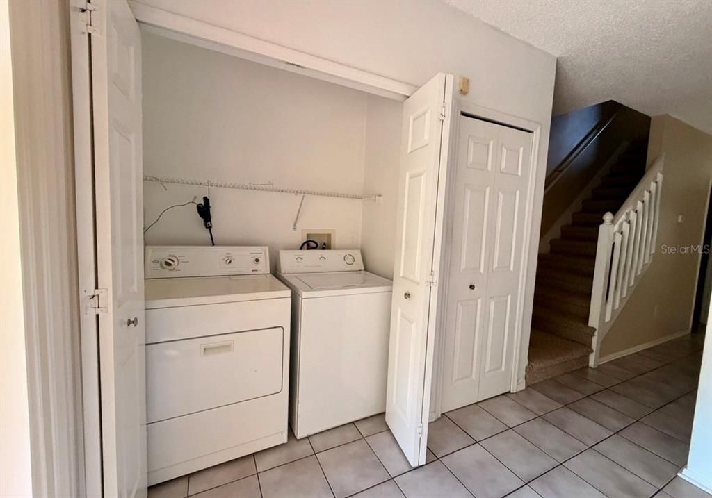 For Sale: $189,900 (2 beds, 2 baths, 1184 Square Feet)
