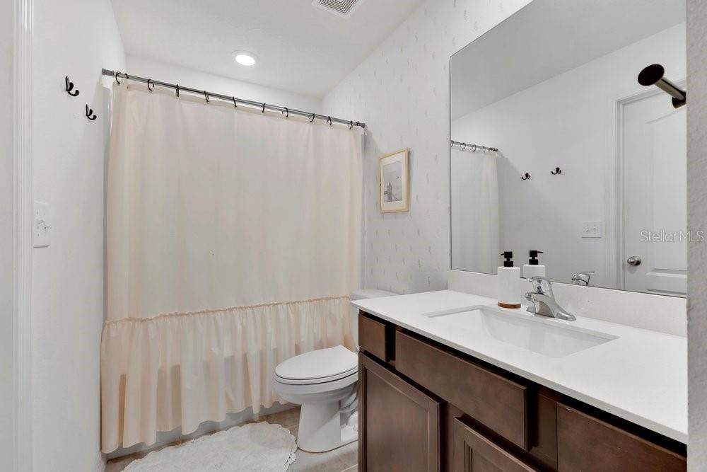 For Sale: $259,000 (3 beds, 2 baths, 1258 Square Feet)