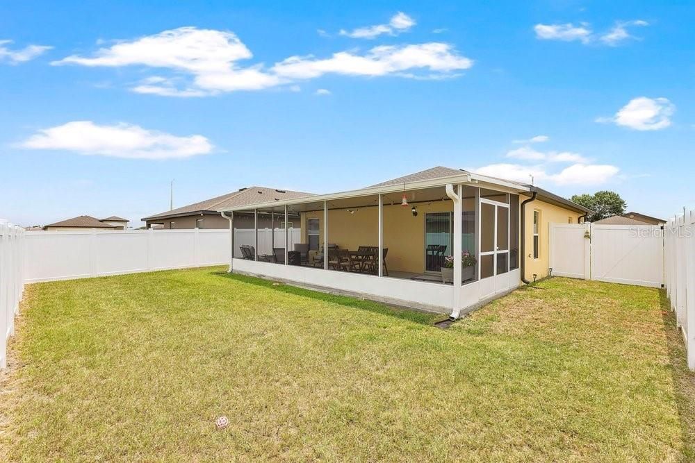 For Sale: $259,000 (3 beds, 2 baths, 1258 Square Feet)