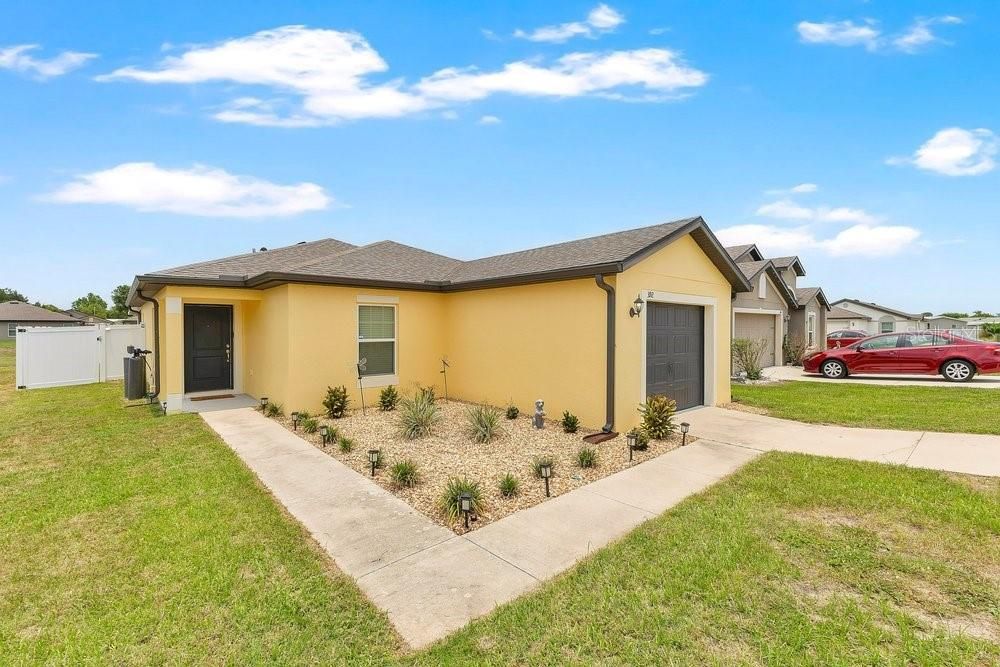 For Sale: $259,000 (3 beds, 2 baths, 1258 Square Feet)