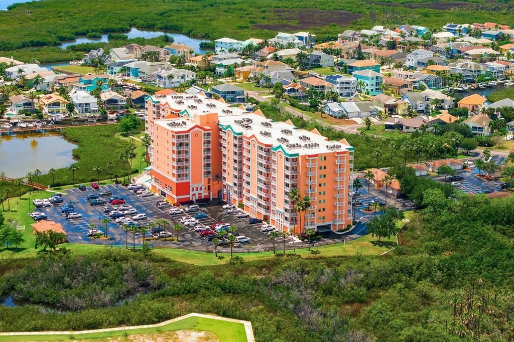 На продажу: $349,900 (2 спален, 2 ванн, 1283 Квадратных фут)