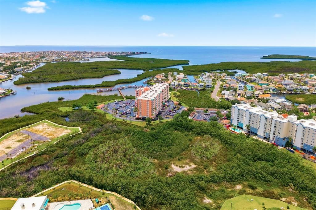На продажу: $349,900 (2 спален, 2 ванн, 1283 Квадратных фут)