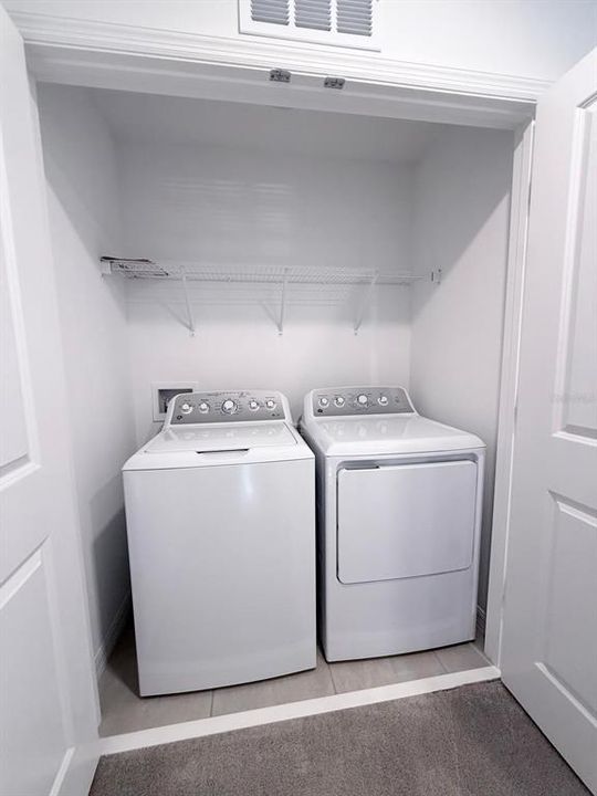 В аренду: $1,900 (3 спален, 2 ванн, 1407 Квадратных фут)