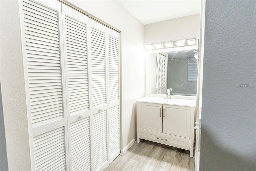 В аренду: $1,575 (2 спален, 2 ванн, 876 Квадратных фут)