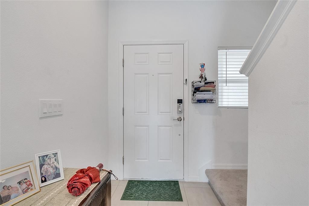 В аренду: $1,950 (3 спален, 2 ванн, 1365 Квадратных фут)