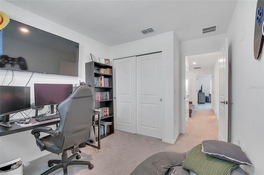В аренду: $1,950 (3 спален, 2 ванн, 1365 Квадратных фут)
