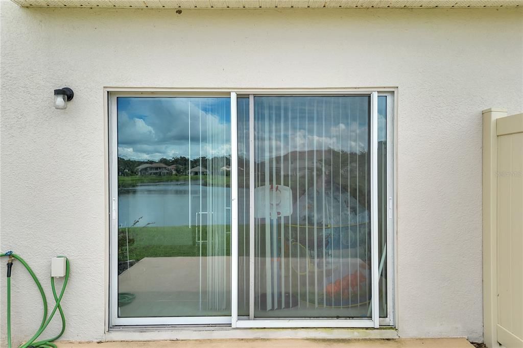 В аренду: $1,950 (3 спален, 2 ванн, 1365 Квадратных фут)