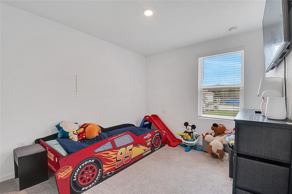 В аренду: $1,950 (3 спален, 2 ванн, 1365 Квадратных фут)