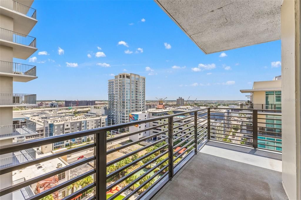 For Sale: $619,000 (2 beds, 2 baths, 1366 Square Feet)