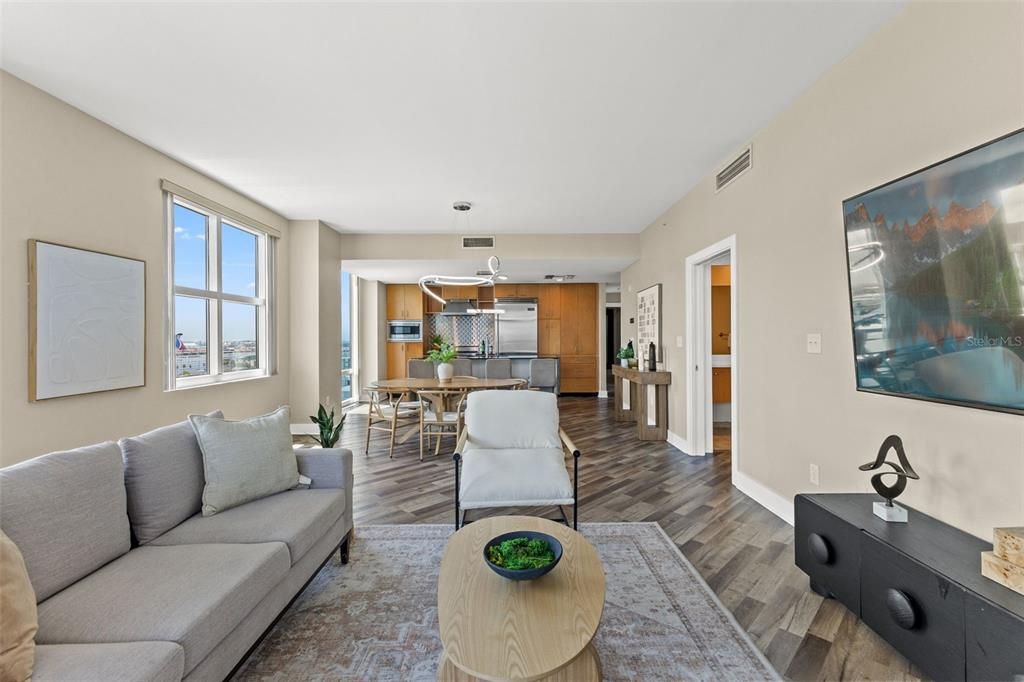 For Sale: $619,000 (2 beds, 2 baths, 1366 Square Feet)
